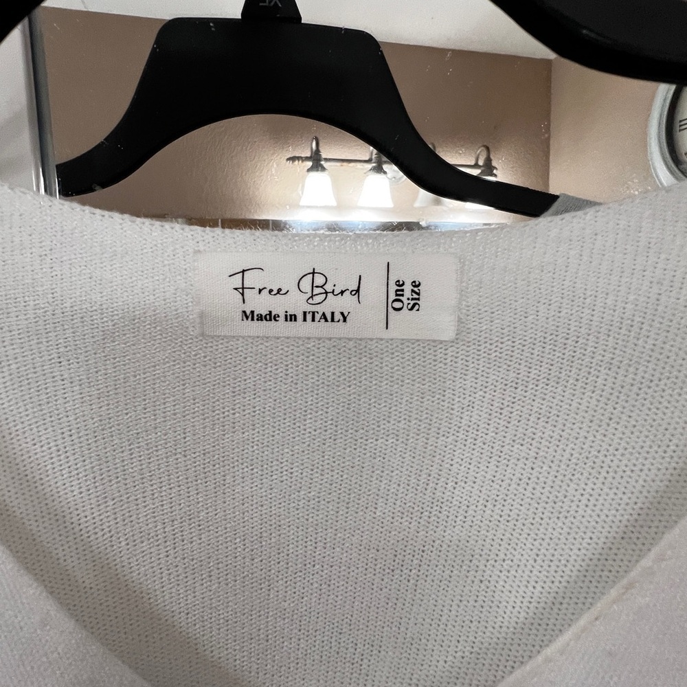 Italy Freebird winter white V-Neck sweater - Picture 3 of 4